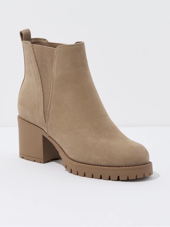 MIA Shoes - MIA Jody Chelsea Ankle Boots in Taupe, Size 8.5 Wide Fit, New in Box